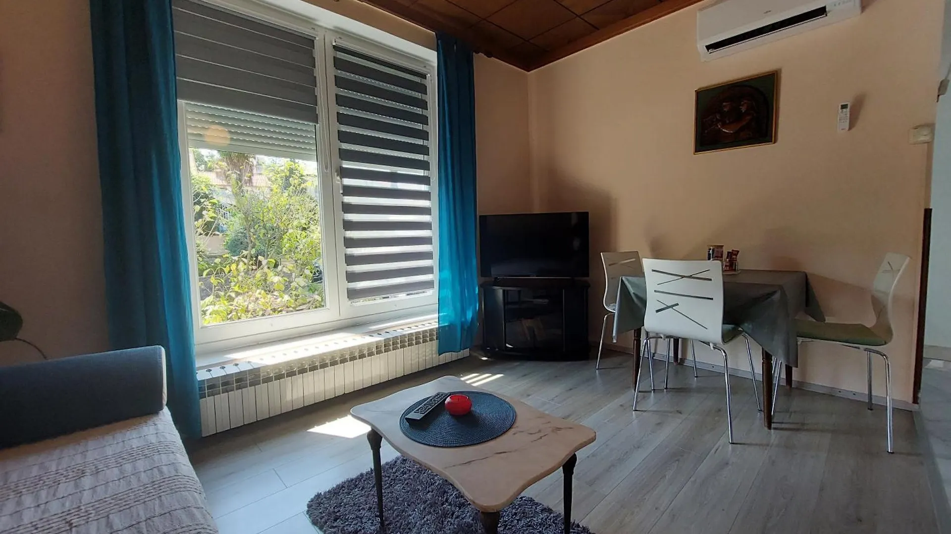 Apartment Zlatko Near The Centre Malinska 0*,  Croatia