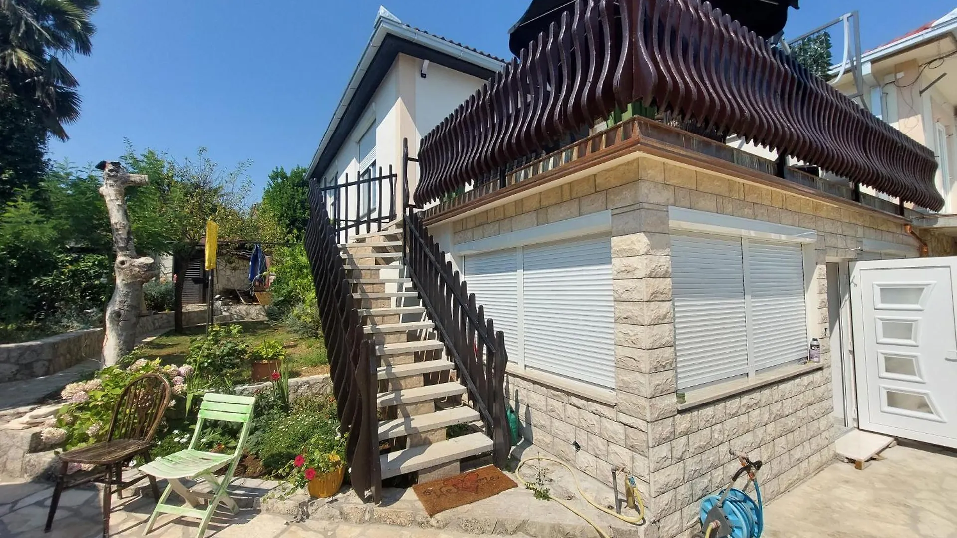 Apartment Zlatko Near The Centre Malinska Croatia